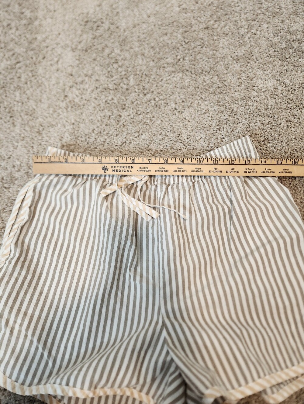 Madewell Crinkle Cotton Dolphin Hem Shorts Size Small - Picture 8 of 9